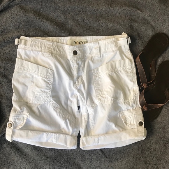 NWOT 🌊 Roxy Multi-Wear Shorts - Picture 2 of 6